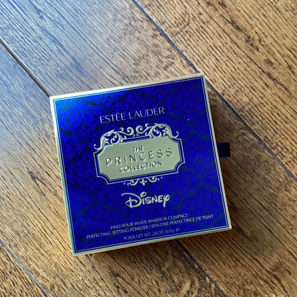 Estée Lauder princess collection powder compact